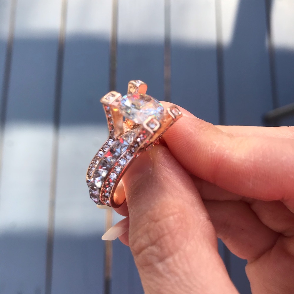 Big cocktail ring size 7